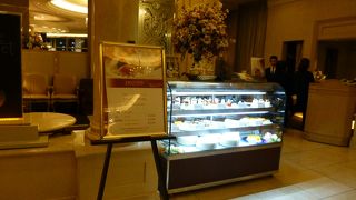 ビュッフェのほかにケーキもあります．