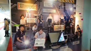 スタジオものぞけます．