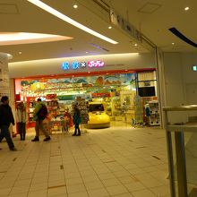 ドクターイエローにひかれてつい入ってしまいます．