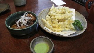 季節のわかさぎ天ぷらに舌鼓