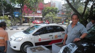 ショッピングモールからタクシー