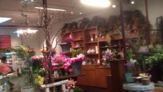 浜松町にあるセンスのよい花屋さんです。