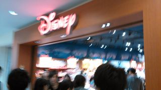 サンシャインのディズニーストア