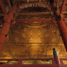 大仏さんの裏側