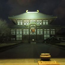 夜の大仏殿