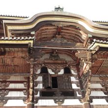 壊れて開いてるそうです