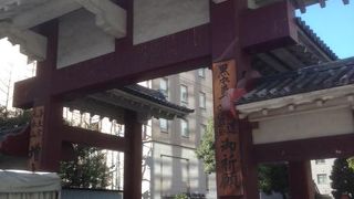 大門がこの位置にあることの意味を考えてみました。