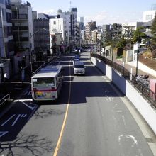 池上通り方面から