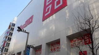 新宿通りのショッピングの新名所