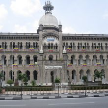 旧中央駅の目の前