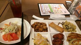 人気のランチビュッフェ