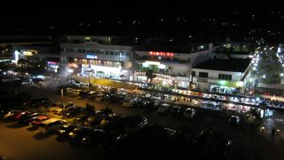 屋台がたくさんあって、面白かったです！