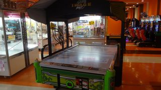 エアホッケーで盛り上がりました