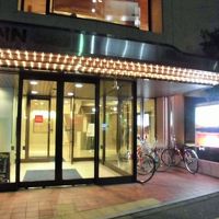 明るい入口です。