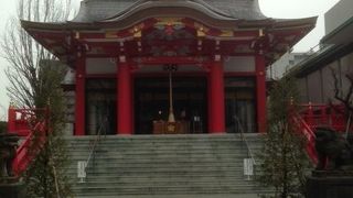 新宿に「学問の神様」「厄除けの神様」がいらっしゃいました。