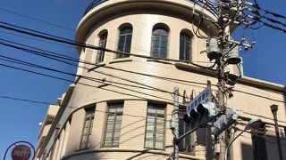 歴史的建造物ですが、現役の消防署として活躍しています