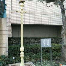 当時の雰囲気が残るデザインです。