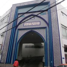 モスクに至る入口の様子