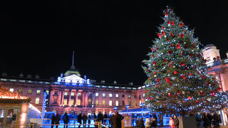 ロマンチックなクリスマス ライトアップ