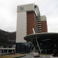 名前の通り、丘の上に位置しています