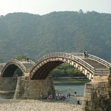 遠くに岩国城が見えます！！