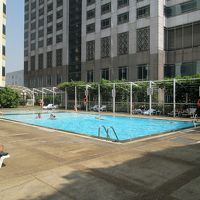 シンプルなプールで、まるで学校みたい