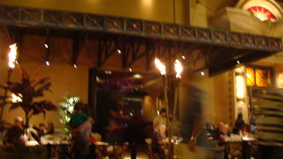 チーズケーキ、料理どちらも美味しい