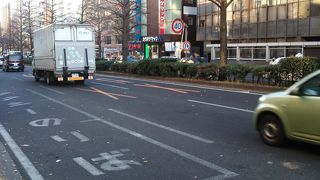 仙台市内を東西に縦断する幹線道路の１つ