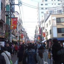 巣鴨地蔵通り商店街 