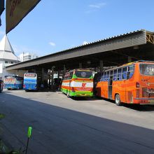 バスのスポットも多くはありません 