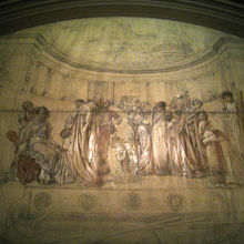 壁に描かれたフレデリック・レイトンの作品です