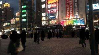 ＪＲ新橋駅の日比谷口のほう