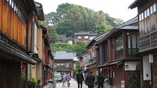 金沢は城下町の風情が残った上質の観光地だ