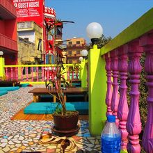 ガンジス河畔を眺められる影