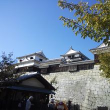 次は歩いて城を目指したい。