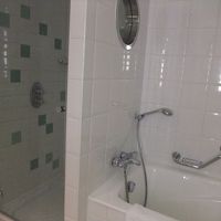 清潔ではありますが壊れているところも。