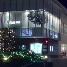 交番もあります