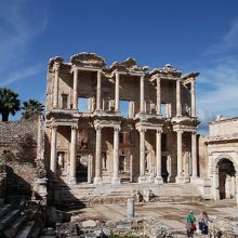 マゼウスとミトリダデスの門