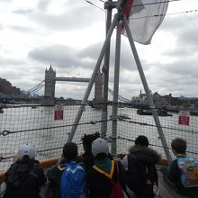 ロンドンブリッジあがるの目の前で見れる