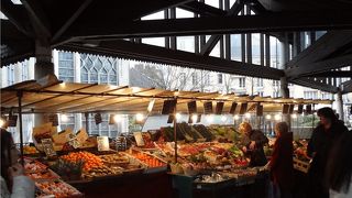 かわいらしい市場