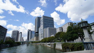 大阪の中之島にある遊歩道