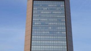 郡山駅すぐの場所にあります