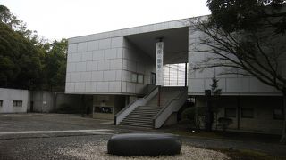 モダンな美術館です