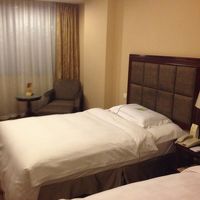 ベッドの寝心地は悪くありません