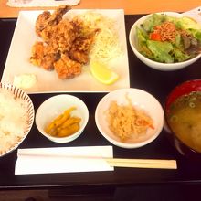 唐揚げ定食