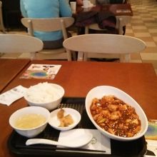 フードコートの様子