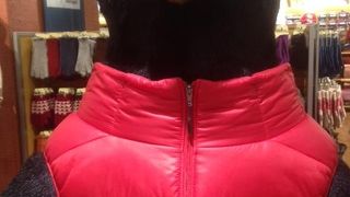 登山用品だけではなく、ランニング関連商品もあります。