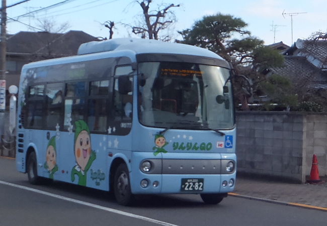 東京大仏や赤塚公園に行く際に便利なバスです。