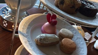 ピエール・エルメのアフターヌーンティー!!