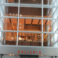 私はいつもこの入口から入ります